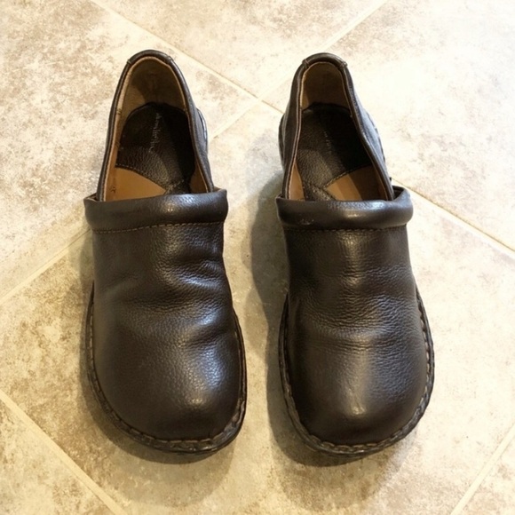 Thom McAn brown leather clogs mules shoes 8 - Picture 2 of 8
